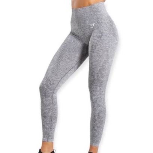 Gymshark small - Picture 2 of 2